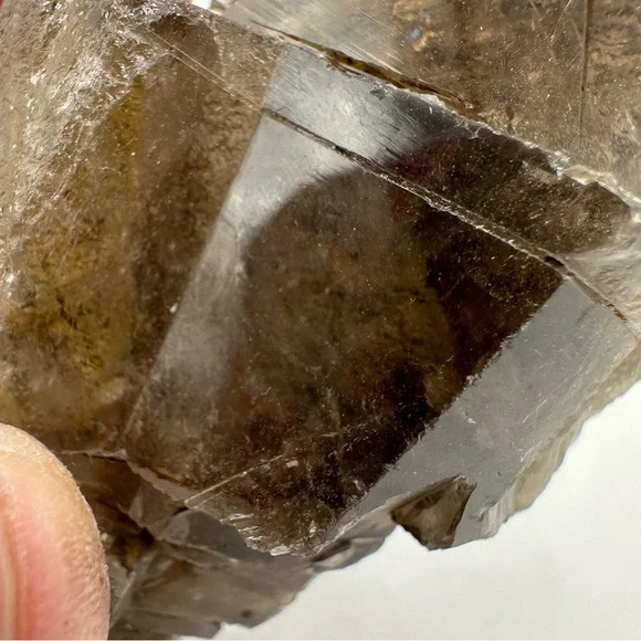 Garden Smoky Quartz – Self-Healed Layered Growth Formation - Picture 4 of 5